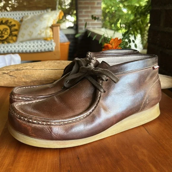 Clarks | Shoes | Clarks Wallabee Ankle Boot Brown Beeswax  display picture 1